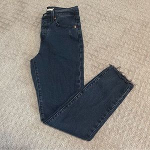 Levi’s Charcoal Gray Distressed Wedgie Jean Size 25